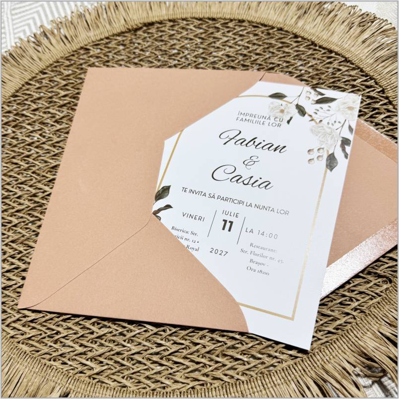 „Blush Gold Arch” – Invitație de Nuntă Nude cu Chenar Auriu și Sigiliu Elegant