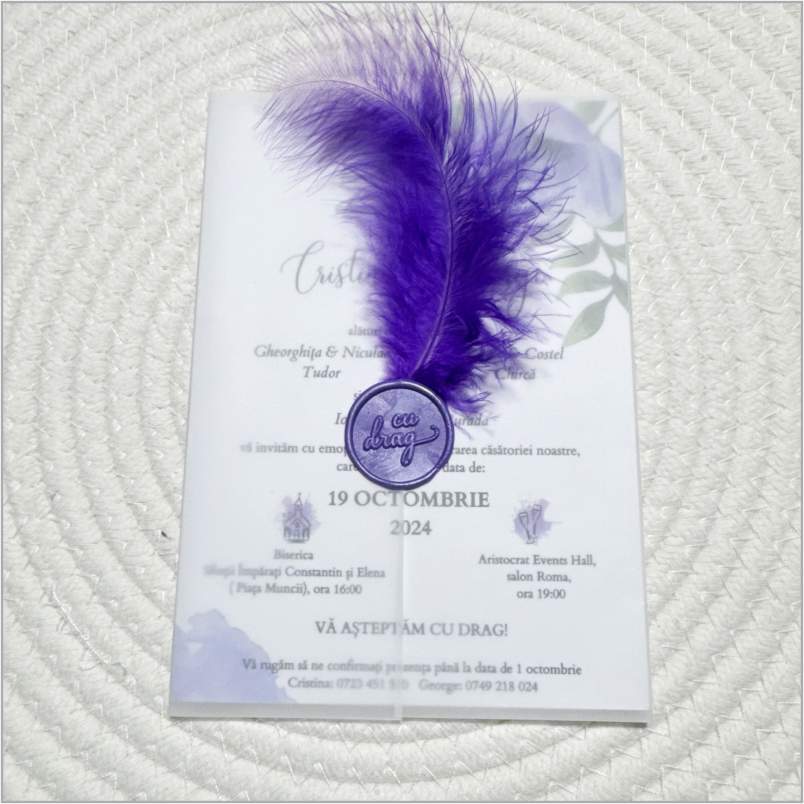 „Royal Violet” – Invitație de Nuntă cu Pană Mov și Sigiliu Elegant