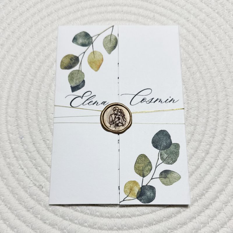 Invitație nuntă elegantă cu frunze verzi și sigiliu auriu