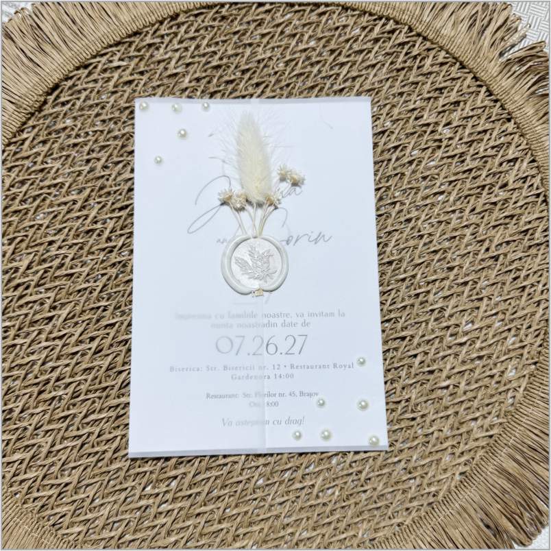 „Ivory Grace” – Invitație de Nuntă Romantică cu Sigiliu, Pană și Perle Decorative
