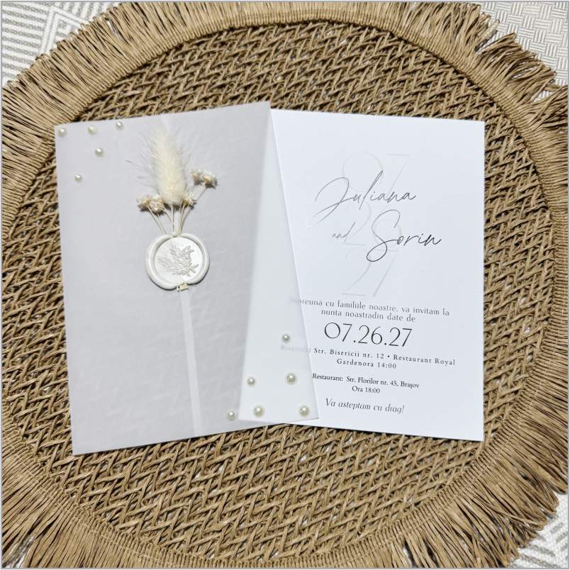 „Ivory Grace” – Invitație de Nuntă Romantică cu Sigiliu, Pană și Perle Decorative